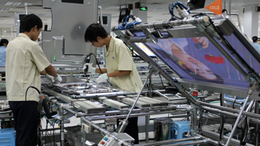 三星電視的中國(guó)變局 工廠剝離傳聞下的產(chǎn)業(yè)邏輯與市場(chǎng)未來(lái)