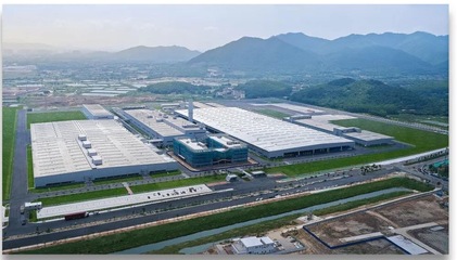 小鵬汽車正式邁入“自產(chǎn)時代” 自建工廠生產(chǎn)資質(zhì)獲批，引領(lǐng)新能源汽車產(chǎn)業(yè)發(fā)展